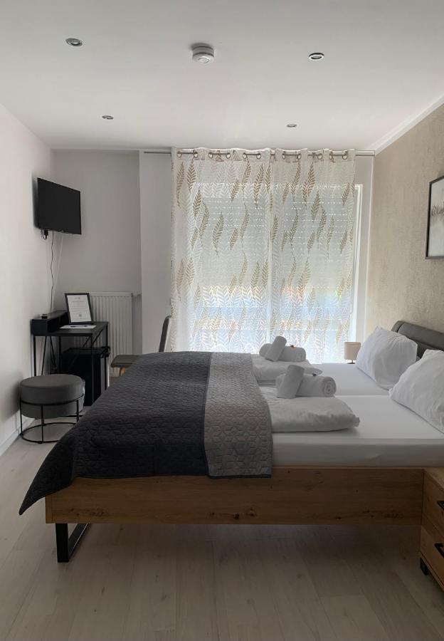 Hgh - Hotel Garni Helbig Neustadt an der Weinstraße Eksteriør billede